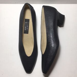 STUART WEITZMAN Embossed Leather Heels Vintage EUC